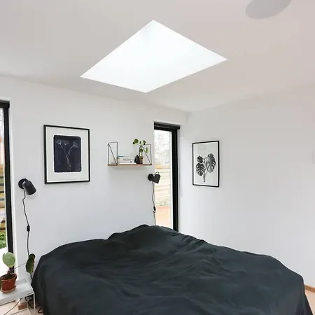 Apartment Nyt Og Moderne Arkitekttegnet Hus - Skal Opleves