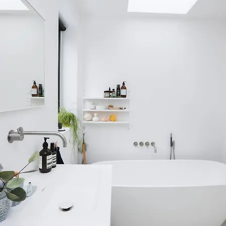 Apartment Nyt Og Moderne Arkitekttegnet Hus - Skal Opleves *