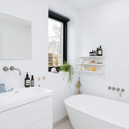 Nyt Og Moderne Arkitekttegnet Hus - Skal Opleves Apartment