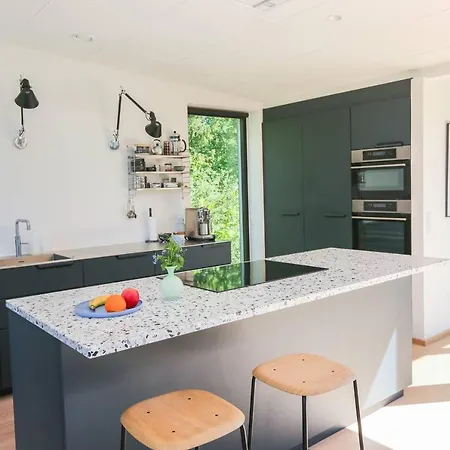 Apartment Nyt Og Moderne Arkitekttegnet Hus - Skal Opleves